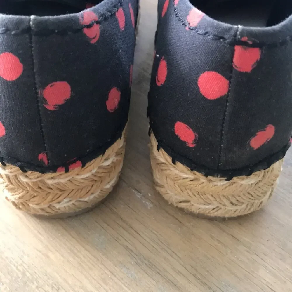 Alice + Olivia size 40